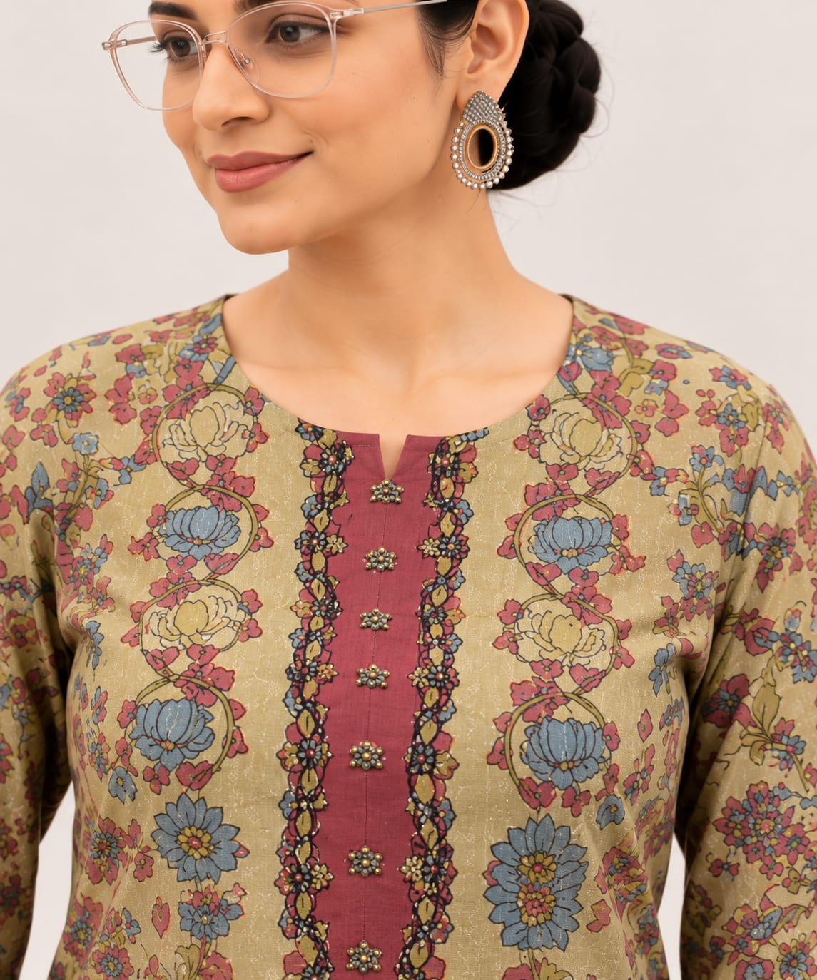 0652-ARI printed olive beige kurta, neckline and front placket close-up