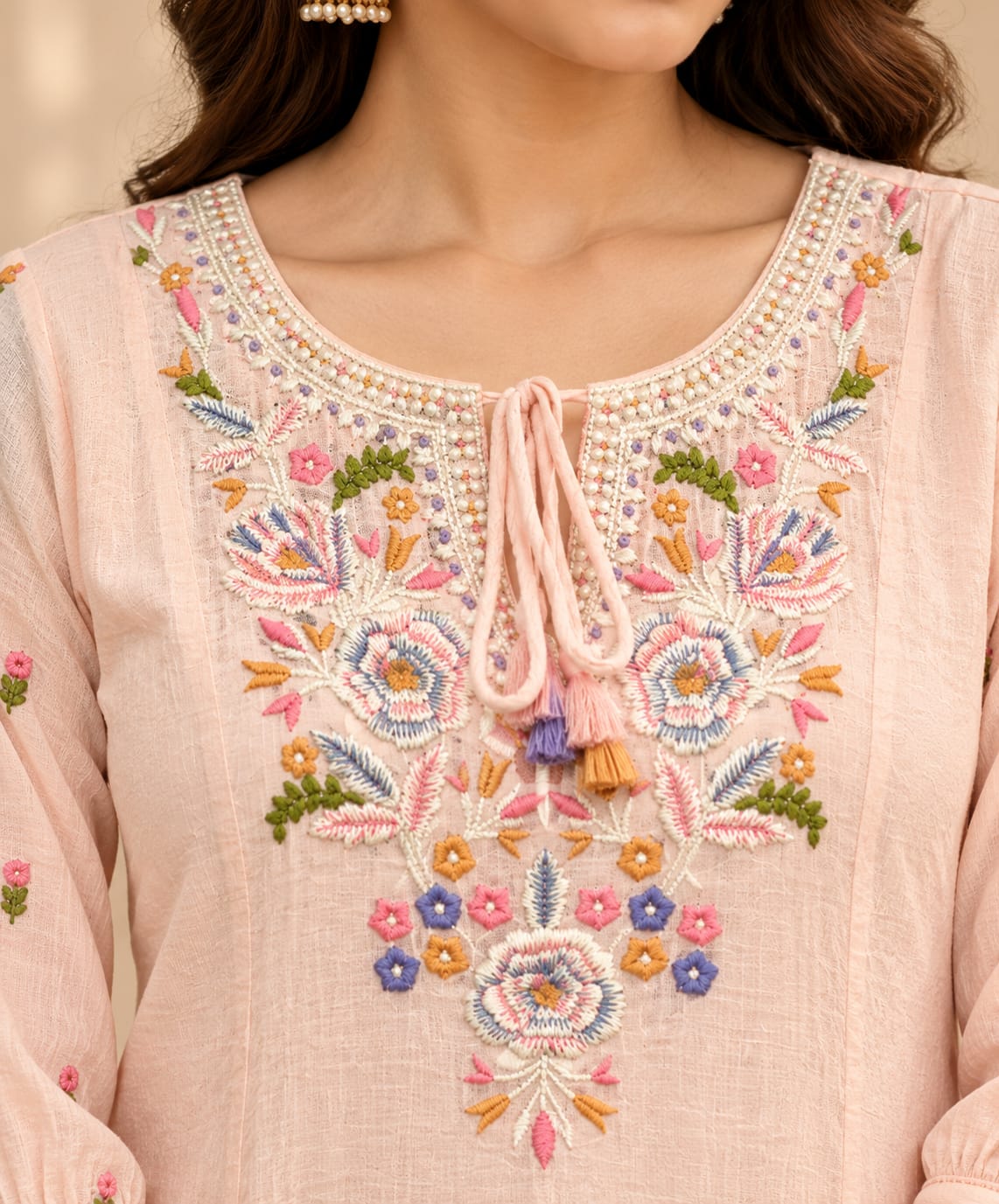 SFD624-STYA embroidered neckline detail